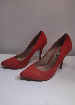 Красные туфли