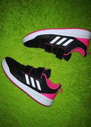 Кроссовки adidas оригінал нові