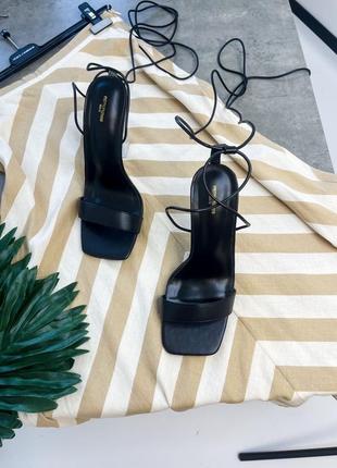 Босоніжки 40