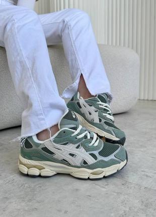 Жіночі кросівки asics gel-nyc green 💚