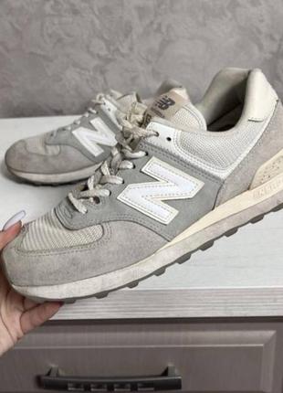 Оригінальні кросівки new balance 5742 фото