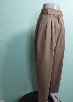 Коттоновые брюки с защипами h&amp;m8 фото