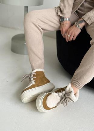 Завищені кеди з хутром