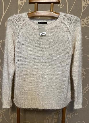 Очень красивый и стильный брендовый вязаный свитерок 22.