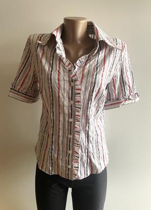 Блуза з воланами