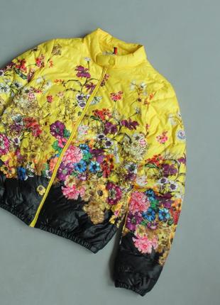 Куртка весенняя в цветок в стиле moncler монклер желтая цветочная женская яркая весной демисезонная на синтепоне m l 38 402 фото