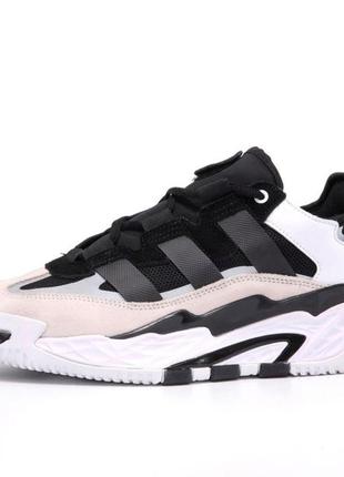 Кроссовки adidas унисекс