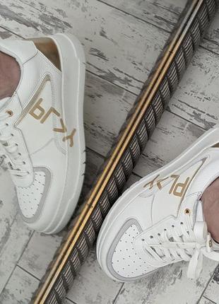 Білі кросівки з натуральної шкіри італія off play5 фото