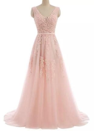 Платье длинное в пол свадебное вечернее розовое расшитое жемчугом с шлейфом3 фото
