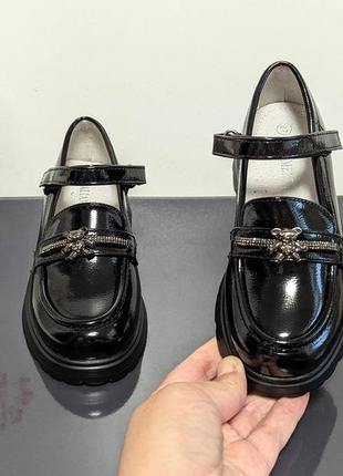 Туфлі лофери туфельки для дівчинки чорні лакові від paliment