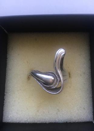 Серебряное кольцо 19 размер