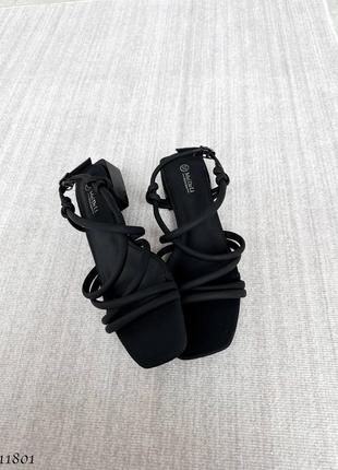 Черные очень крутые босоножки - сандалии8 фото