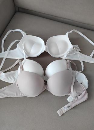 Бюстгальтери з 3д пуш-ап ,чашка а-в
