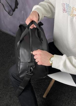 Сумка груша кожзам черный reebok черное лого