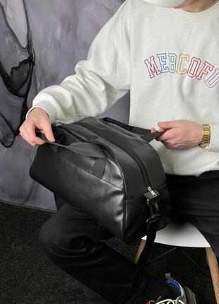 Сумка груша кожзам черный reebok черное лого