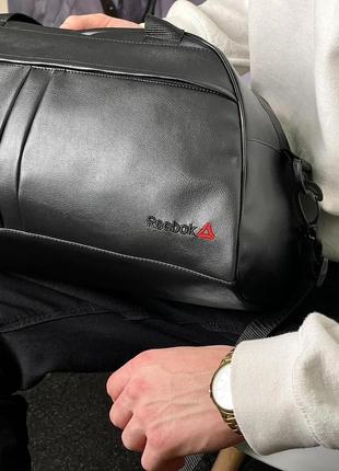 Сумка груша кожзам черный reebok черное лого