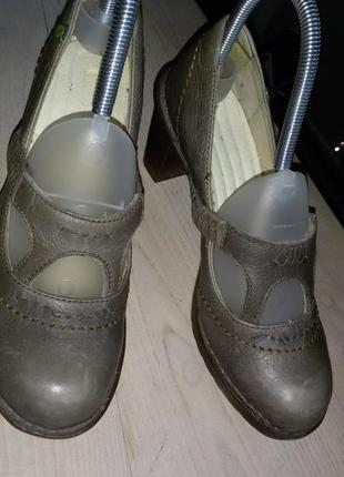 El naturalista(іспанія) - шкіряні сірі туфлі розмір 38 (24,7 см)