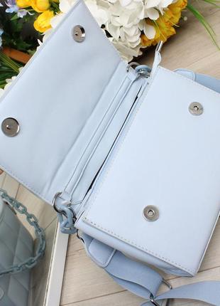 Женская стильная и качественная сумка из эко кожи голубая5 фото