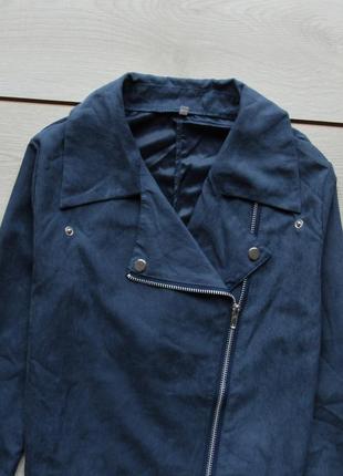 Укороченная легкая куртка-косуха на молнии5 фото