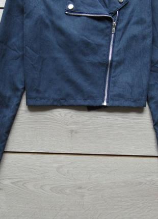Укороченная легкая куртка-косуха на молнии9 фото