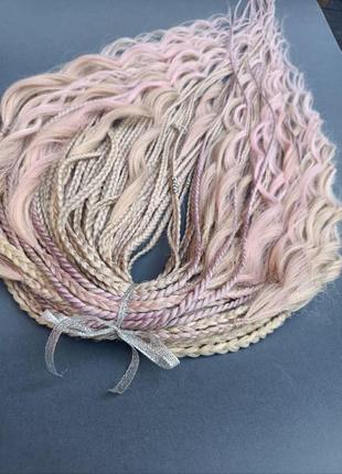 Продаю комплект кос и кудрей цвета блнд с розовым