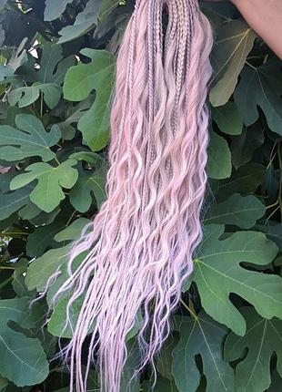 Продаю комплект кос и кудрей цвета блнд с розовым