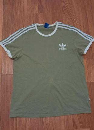 Мужская уникальная футболка adidas original цвет хаки