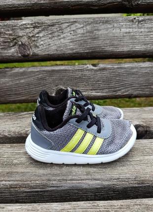 Кроссовки летние adidas 16.5