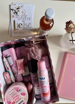 Подарочный женский набор косметический