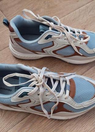 Кросівки р.40