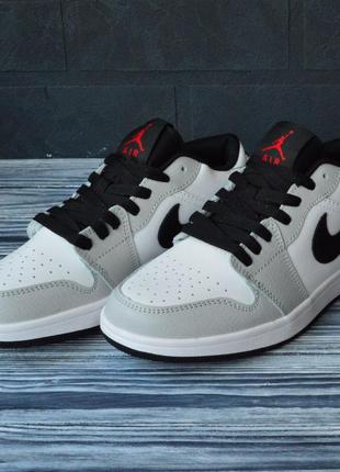 Женские кроссовки nike air jordan 1 low5 фото