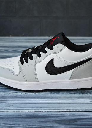 Женские кроссовки nike air jordan 1 low3 фото