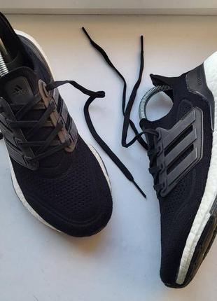 Очень мягкие удобные и легкие оригинальные

adidas ultra boost