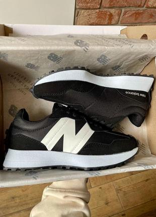 Чоловічі кросівки нью беланс 327 чорно-білі / new balance 327 black8 фото