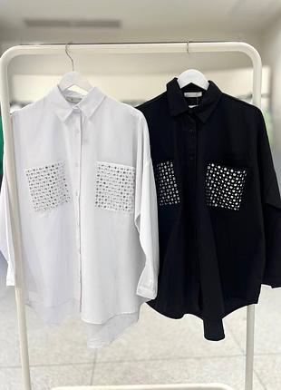 Оверсайз сорочка вільного крою туреччина. рубашка блузка з металевим декором на кишеням