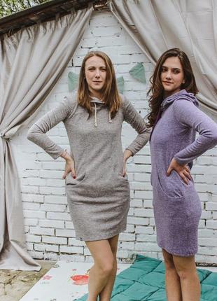 Сукня для годування з капюшоном.