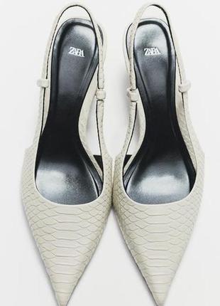 Zara відкриті туфлі на підборах «кітен хіл»