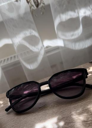 Солнцезащитные очки 🕶️
