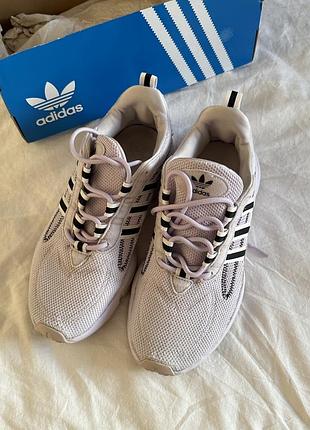 Кросівки adidas haiwee w жіночі