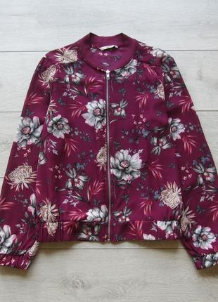 Красивая легкая куртка бомберка в цветочный принт от george