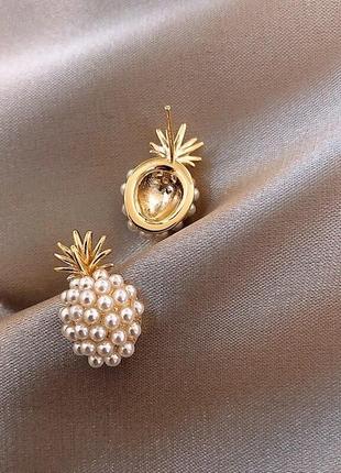 Топові золотисті сережки кульчики серьги пусети підвіси ананаси перли перлини намистини4 фото