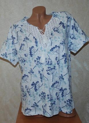 Футболка принтована бренду
 laura ashley / 100% хлопок/свободный крой/
