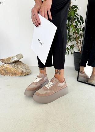 Трендовые замшевые кроссовки