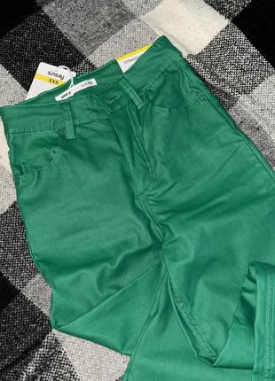 Штаны брюки джинсы зеленые sinsay5 фото