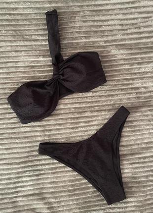 Шикарный черный купальник на одно плечо размер м, l