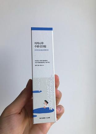 Зволожуючий сонцезахисний крем з березовим соком round lab birch juice moisturizing sun cream spf50+ pa++++, 50ml, спф, раунд лаб