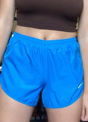 Женские спортивные шорты nike dri fit для бега