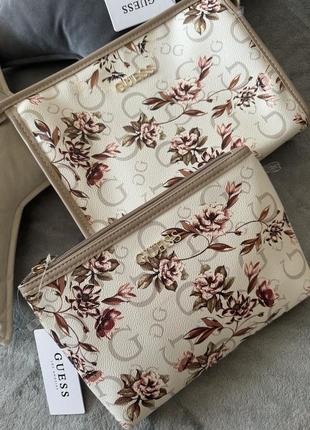 Косметичка guess. оригинал6 фото