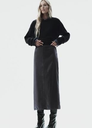 Сіра срібляста пряма спідниця  від zara