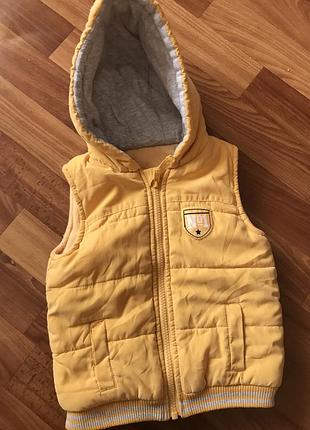 Жилетка george 18-24 місяці.
